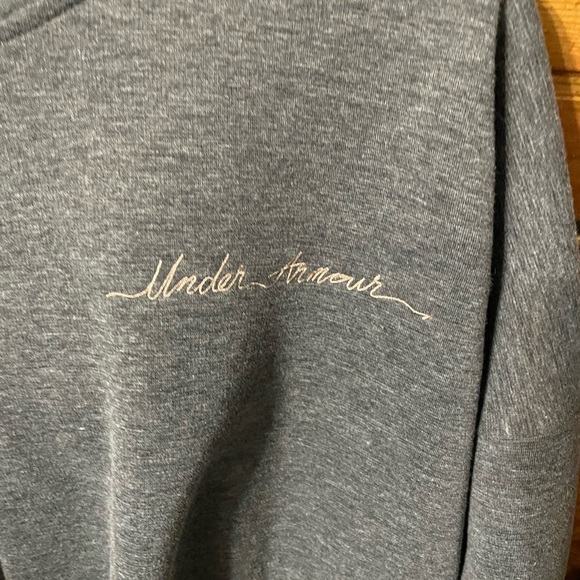 Sweater - Picture 1 of 2